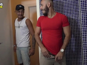 Fodi o novinho na terapia